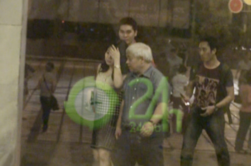 12/4, bầu Kiên cùng vợ đi xem đêm nhạc thứ 2 của Mỹ Linh mang tên "Và em sẽ hát", diễn ra tại Cung văn hóa hữu nghị Việt Xô 12/4, bầu Kiên cùng vợ đi xem đêm nhạc thứ 2 của Mỹ Linh mang tên "Và em sẽ hát", diễn ra tại Cung văn hóa hữu nghị Việt Xô