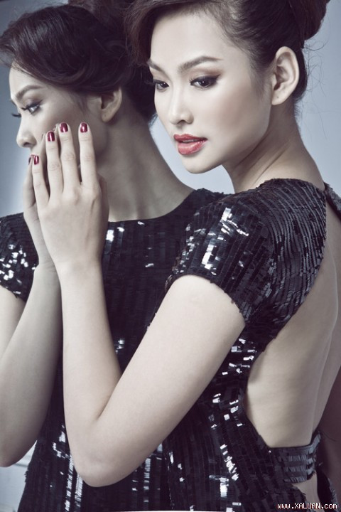 Trước áp lực của dư luận Vương Thu Phương đã "ngã quỵ" và hiện tại cô đang phải vào viện truyền nước. Trước áp lực của dư luận Vương Thu Phương đã "ngã quỵ" và hiện tại cô đang phải vào viện truyền nước.