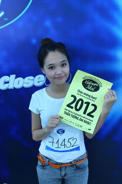 Giám khảo Quốc Trung nhận ra những điểm yếu và điểm mạnh của cô gái này nên đưa ra đề nghị Bảo Châu hát thêm một bài hát về mẹ. Có lẽ vì có mẹ đi cùng nên Châu đã thể hiện khá tốt ca khúc thứ 2, bài “Mẹ- con đã về” của nhạc sỹ Mạnh Quân. Cô đã rơm rớm nước mắt khi bị các vị giám khảo “trêu”: Hay để 2 năm nữa rồi thi có được không? Dù có chút đắn đo suy nghĩ nhưng cả ba giám khảo đã nắm tay và đồng loạt nói “đồng ý” trao vé vàng cho cô gái này.