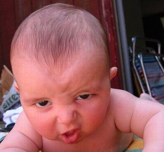 Nhìn cái gì mà nhìn? Nhìn cái gì mà nhìn?