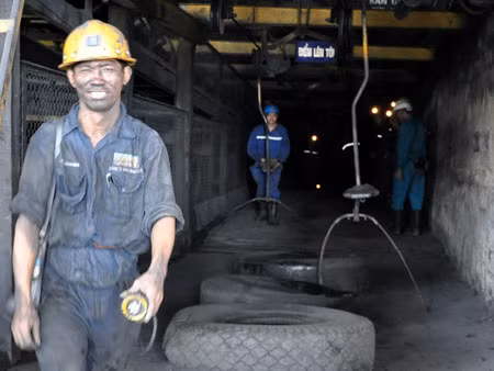 Nguyên nhân dẫn đến ngạt khí là do quá trình đào than đã làm bục một túi khí CO