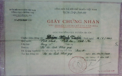 Hành vi sử dụng bằng bất hợp pháp của ông bí thư đã bị xử lý đem lại niềm tin cho quần chúng nhân dân Hành vi sử dụng bằng bất hợp pháp của ông bí thư đã bị xử lý đem lại niềm tin cho quần chúng nhân dân