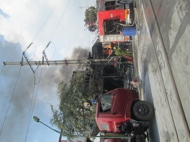 Công tác chữa cháy vẫn đang được tiến hành Công tác chữa cháy vẫn đang được tiến hành