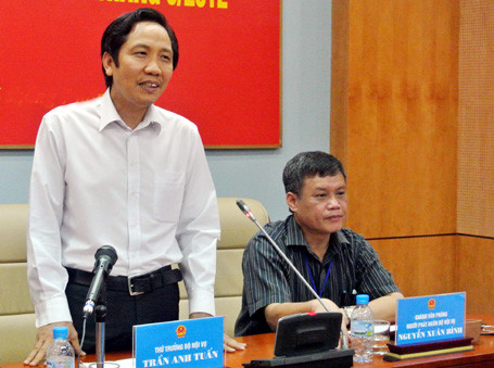 Thứ trưởng Bộ Nội vụ Trần Anh Tuấn