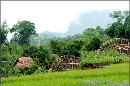 Không chỉ là một công cụ thủy lợi, một bản sắc văn hóa độc đáo, những chiếc cọn nước còn như một chứng nhân muôn đời của nền văn minh lúa nước khi con người tiến lên non cao (Ảnh: Internet). Không chỉ là một công cụ thủy lợi, một bản sắc văn hóa độc đáo, những chiếc cọn nước còn như một chứng nhân muôn đời của nền văn minh lúa nước khi con người tiến lên non cao (Ảnh: Internet).