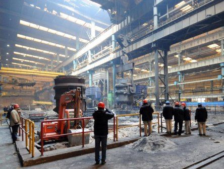 VOV đưa tin về vụ nổ nhà máy sản xuất sắt thép Angang thuộc tỉnh Liêu Ninh, Đông Bắc Trung Quốc tối 20/2. Ảnh: Hiện trường vụ tai nạn tại nhà máy thép Angang (AFP) VOV đưa tin về vụ nổ nhà máy sản xuất sắt thép Angang thuộc tỉnh Liêu Ninh, Đông Bắc Trung Quốc tối 20/2. Ảnh: Hiện trường vụ tai nạn tại nhà máy thép Angang (AFP)