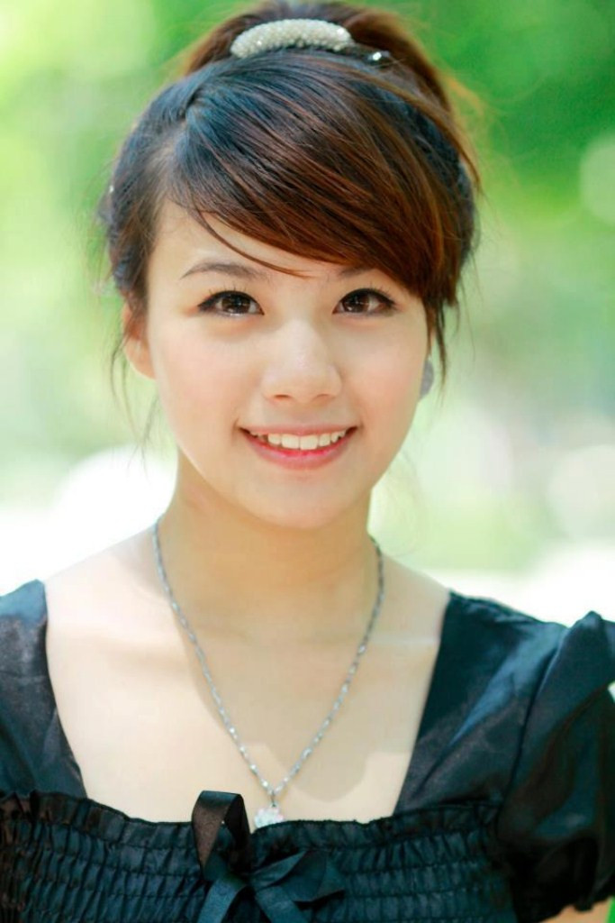 Với Linh cần phải sống làm sao tránh những điều xấu, gần những điều tốt thế mới xứng đáng là người của nghệ thuật. >>HOA KHÔI CÁC TRƯỜNG ĐẠI HỌC >>NGÔI SAO HỌC ĐƯỜNG Với Linh cần phải sống làm sao tránh những điều xấu, gần những điều tốt thế mới xứng đáng là người của nghệ thuật. >>HOA KHÔI CÁC TRƯỜNG ĐẠI HỌC >>NGÔI SAO HỌC ĐƯỜNG