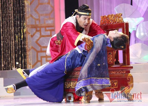 Lại một lần hóa thân thành công của Vân Dung trên sân khấu Táo quân cuối năm với vai diễn Táo Y tế.