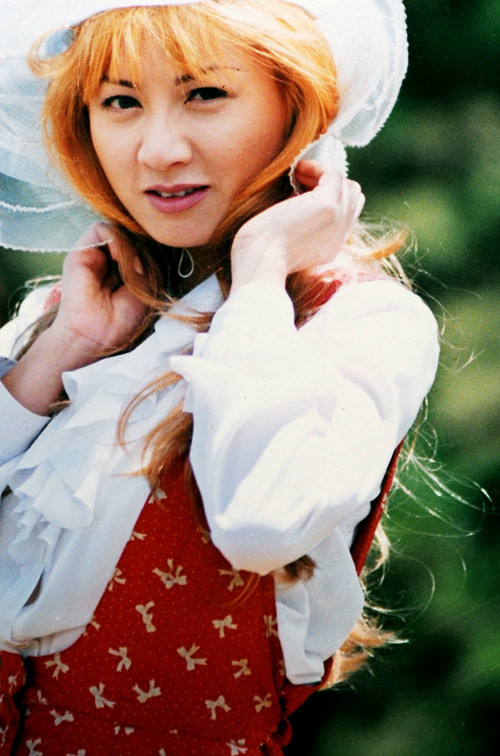 Trizzie Phương Trinh trong bộ phim Sương gió biên thùy. Trizzie Phương Trinh trong bộ phim Sương gió biên thùy.