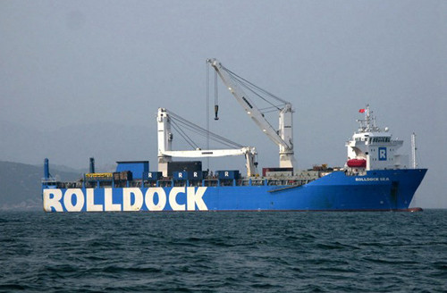 Rolldock Sea là tàu vận tải cỡ lớn, chở theo tàu ngầm đầu tiên của Việt Nam vào vịnh Cam Ranh. Rolldock Sea là tàu vận tải cỡ lớn, chở theo tàu ngầm đầu tiên của Việt Nam vào vịnh Cam Ranh.