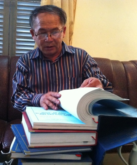 KS Nguyễn Xuân Mừng nghi ngờ về "khả năng" làm giáo dục của ông chủ trường Hà Hoa Tiên KS Nguyễn Xuân Mừng nghi ngờ về "khả năng" làm giáo dục của ông chủ trường Hà Hoa Tiên