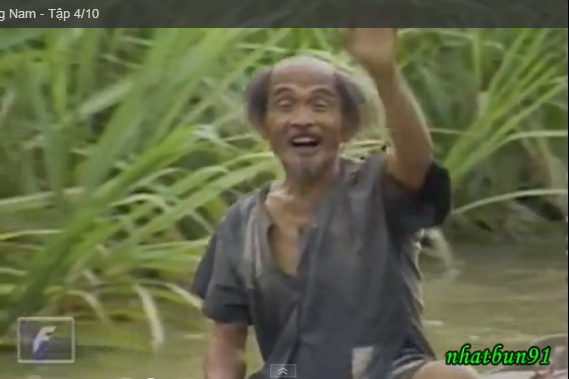 Ông Ba Ngù đã xin cho An vào phụ quán ăn của bà Tư để có người chăm sóc cho cậu bé. Ông Ba Ngù đã xin cho An vào phụ quán ăn của bà Tư để có người chăm sóc cho cậu bé.