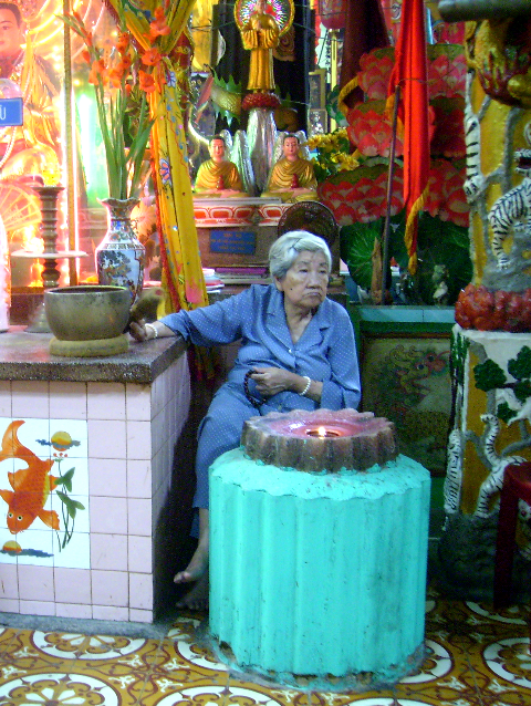 Bà "từ" chùa đất sét Sóc Trăng