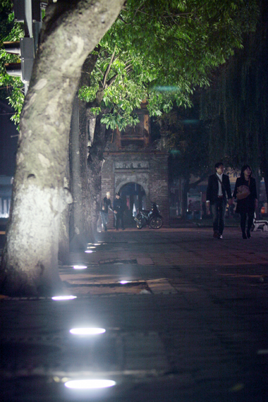 Con đường Hà Nội. Con đường Hà Nội.