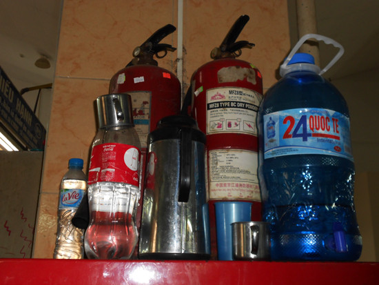 Nếu không bị "lấn át" bởi các đồ đạc khác như bình nước, ca cốc, phích....