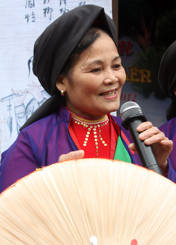 của các liền “bà”,