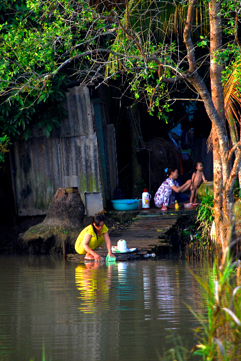 Bến quê. (Ảnh chụp tại Quận Ô Môn - TP Cần Thơ) Bến quê. (Ảnh chụp tại Quận Ô Môn - TP Cần Thơ)