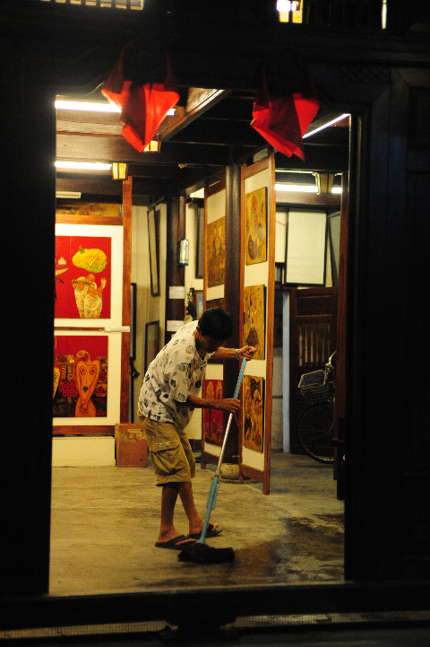 Vệ sinh phòng tranh Vệ sinh phòng tranh