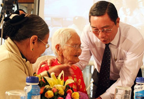 Mẹ Việt Nam anh hùng tại TP HCM. Ảnh: Tá Lâm. Mẹ Việt Nam anh hùng tại TP HCM. Ảnh: Tá Lâm.