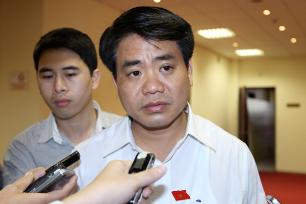 Thiếu tướng Nguyễn Đức Chung: Bằng mọi giá phải tìm thấy xác nạn nhân. Ảnh: Lê Anh Dũng Thiếu tướng Nguyễn Đức Chung: Bằng mọi giá phải tìm thấy xác nạn nhân. Ảnh: Lê Anh Dũng