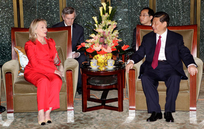 Bà Clinton gặp gỡ ông Tập Cận Bình hồi tháng 5