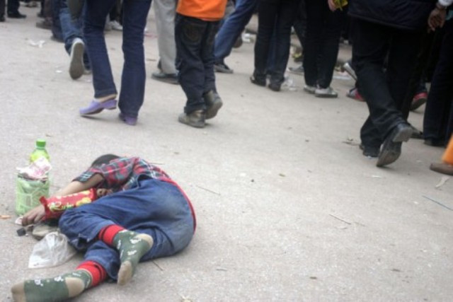 Như thường lệ, ăn mày có mặt đông đúc tại hội Lim (Bắc Ninh) Như thường lệ, ăn mày có mặt đông đúc tại hội Lim (Bắc Ninh)