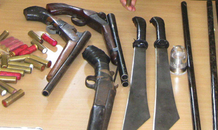 Các tang vật thu được. Các tang vật thu được.