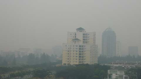 7h30 sáng mà trời TP.HCM sương mù như Đà Lạt.