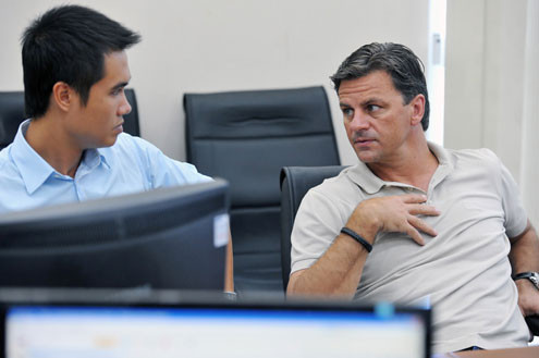 VFF thay đổi quan điểm về HLV Goetz nhanh đến chóng mặt. VFF thay đổi quan điểm về HLV Goetz nhanh đến chóng mặt.