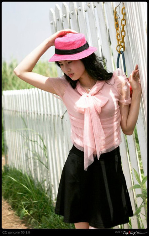 Hà Anh chia sẻ, chụp hình để ghi lại những khoảnh khắc đáng nhớ của tuổi trẻ là một trong những sở thích đặc biệt của cô