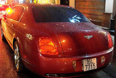 Bentley Continental Flying Spur. Ảnh: Quyền Anh. Bentley Continental Flying Spur. Ảnh: Quyền Anh.