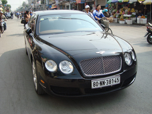 Bentley Continental Flying Spur. Ảnh: Oto.topp1 Bentley Continental Flying Spur. Ảnh: Oto.topp1