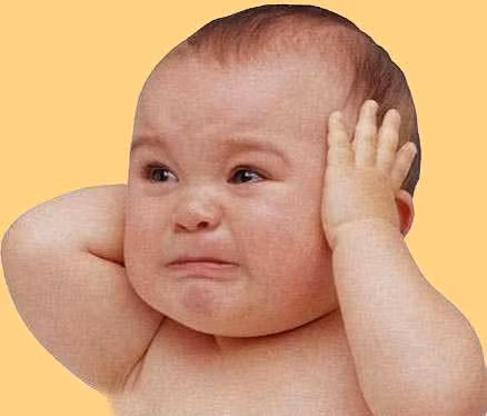 Khi ngắm bức ảnh chắc hẳn nhiều người sẽ cùng nhăn trán, nheo mắt với cậu nhóc đáng yêu này. Ảnh: Facebook Thu Giang