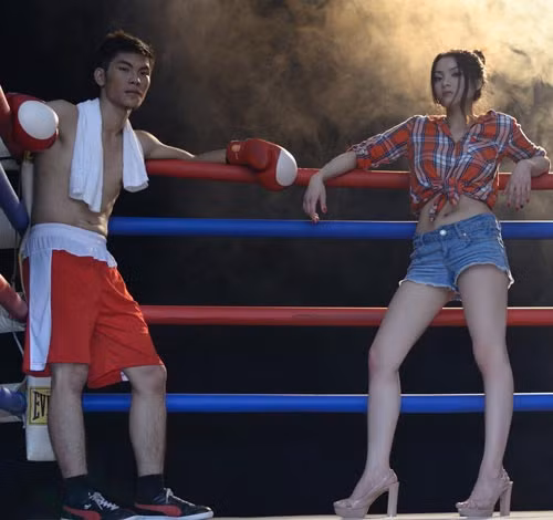 Trong MV mới, cô muốn xây dựng hình ảnh một cô gái đã trưởng thành, chín chắn nhưng luôn bị dằn vặt về quá khứ