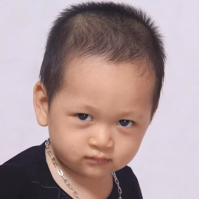 "Hot boy" này lại gây chú ý bởi vẻ nam tính và rất "ngầu"