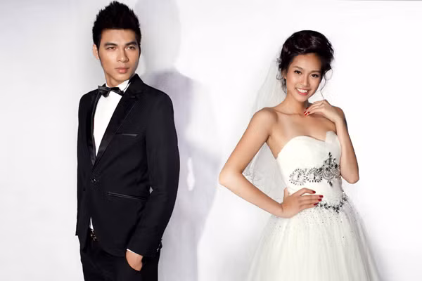 Sau cuộc thi Hoa hậu Việt Nam 2012, Vương Thu Phương trở thành cái tên được khán giả chú ý không kém gì Đặng Thu Thảo. Cô xuất hiện liên tục trong các show thời trang và là khách mời của nhiều sự kiện.(Theo Ngôi Sao)