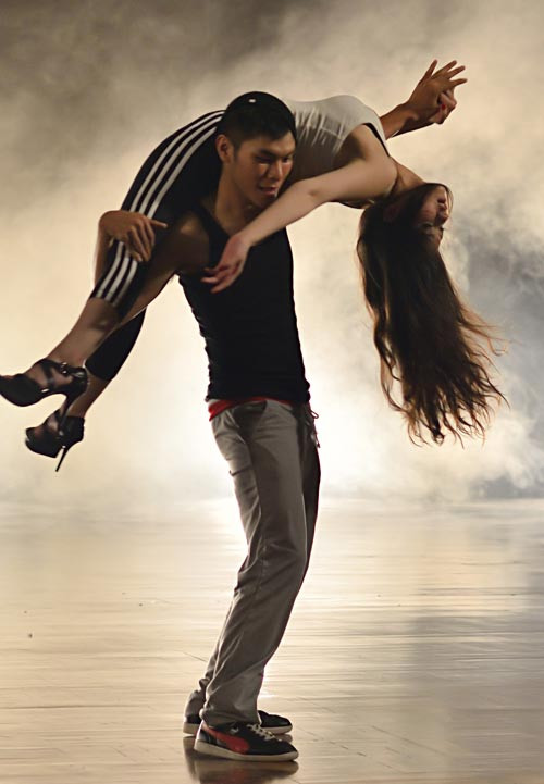 "Khi nhắc đến tên Thủy Top, tôi biết chắc chắn sẽ có những người liên tưởng đến những hình ảnh ngày xưa. Và tôi cũng không thích điều này lắm, chính vì vậy tôi chọn Huỳnh Minh Thủy làm nghệ danh ca hát cho mình".