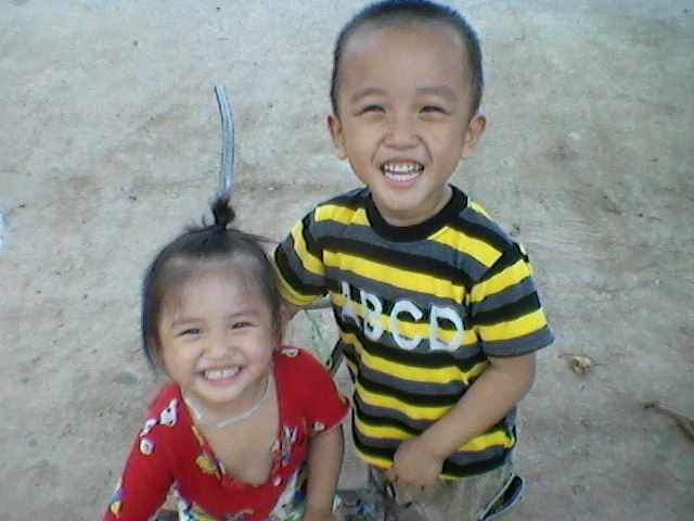 Nụ cười của các thiên thần nhỏ luôn đem lại cảm giác vui tươi, hồn nhiên Nụ cười của các thiên thần nhỏ luôn đem lại cảm giác vui tươi, hồn nhiên