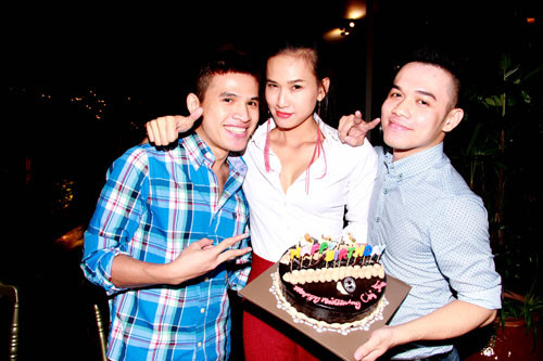 Và cú nháy mắt tinh nghịch