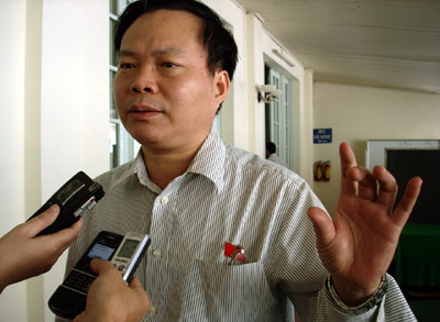 Chủ nhiệm Ủy ban Tài chính và ngân sách của QH, ông Phùng Quốc Hiển Chủ nhiệm Ủy ban Tài chính và ngân sách của QH, ông Phùng Quốc Hiển