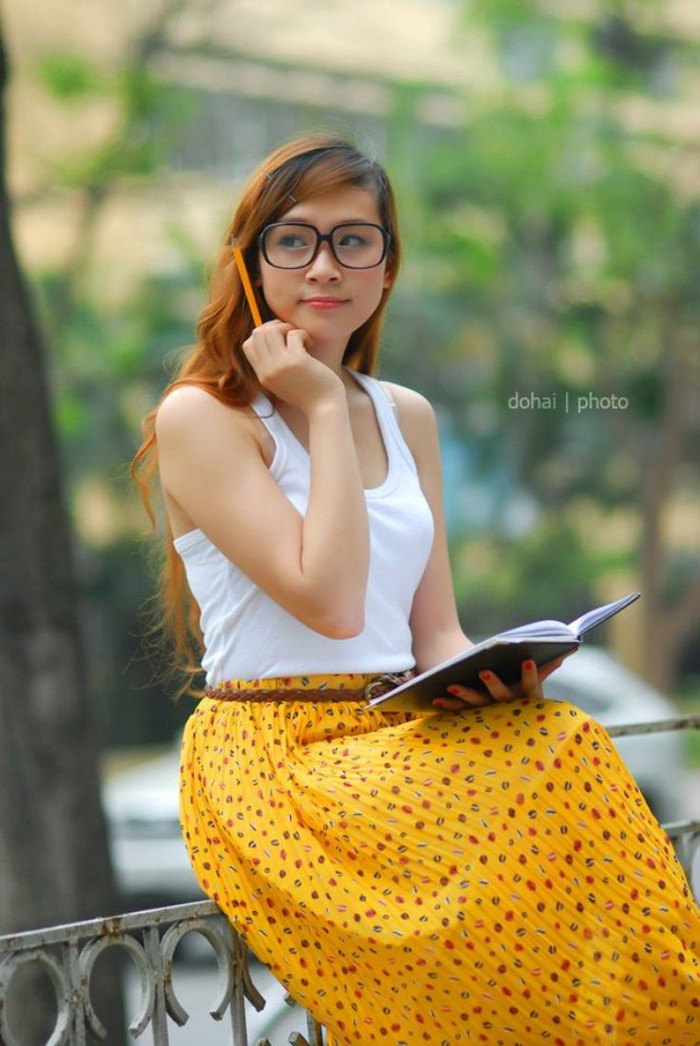 Trần Thị Hoài Thương đã từng tham gia Beauty and Charm của Đại Học Ngoại thương 2011. 100 người đẹp Imiss Thăng Long nóng bỏng trên sàn Catwalk Những nữ sinh diện áo dài đẹp hơn cả Hoa hậu Mai Phương Thúy (P18) Á khôi ĐH Lao động Xã hội đẹp long lanh giữa đồng hoa cải Ngẩn ngơ vì hotgirl Đại học Ngoại thương