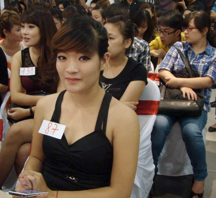 Sáng 9 - 9, cuộc thi Hoa khôi sinh viên Imiss Thăng Long lần thứ 4 đã chính thức bắt đầu. Imiss Thăng Long được coi là sân chơi sắc đẹp lớn nhất dành cho nữ sinh Thủ đô. Vẻ đẹp đài các của Miss Ngôi sao Bích Khanh Phát sốt vì cô giáo 9x xinh đẹp của trường chuyên Hà Nội - Amsterdam Gặp cô giáo 9x siêu kute trong ngày khai giảng trường Ams Sáng 9 - 9, cuộc thi Hoa khôi sinh viên Imiss Thăng Long lần thứ 4 đã chính thức bắt đầu. Imiss Thăng Long được coi là sân chơi sắc đẹp lớn nhất dành cho nữ sinh Thủ đô. Vẻ đẹp đài các của Miss Ngôi sao Bích Khanh Phát sốt vì cô giáo 9x xinh đẹp của trường chuyên Hà Nội - Amsterdam Gặp cô giáo 9x siêu kute trong ngày khai giảng trường Ams