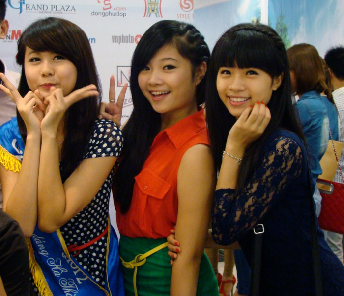 Những gương mặt quen thuộc của Duyên dáng Hà thành. Vẻ đẹp đài các của Miss Ngôi sao Bích Khanh Phát sốt vì cô giáo 9x xinh đẹp của trường chuyên Hà Nội - Amsterdam Gặp cô giáo 9x siêu kute trong ngày khai giảng trường Ams Những gương mặt quen thuộc của Duyên dáng Hà thành. Vẻ đẹp đài các của Miss Ngôi sao Bích Khanh Phát sốt vì cô giáo 9x xinh đẹp của trường chuyên Hà Nội - Amsterdam Gặp cô giáo 9x siêu kute trong ngày khai giảng trường Ams