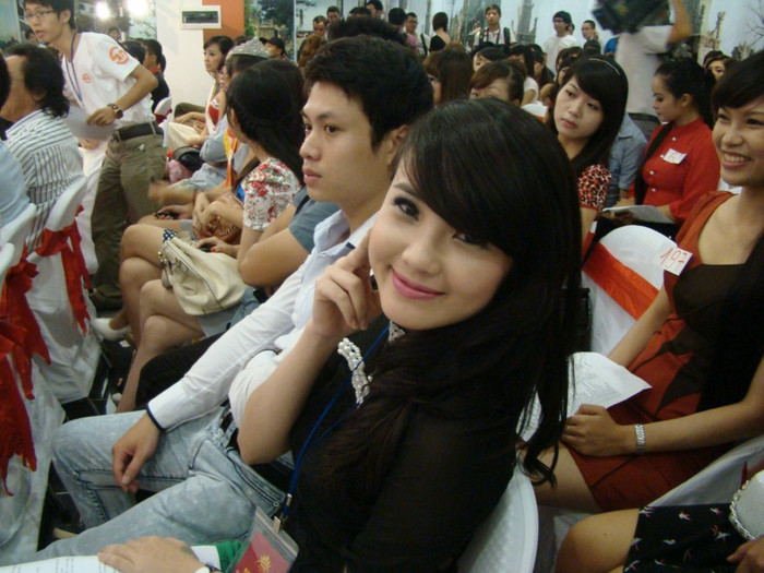 Người đẹp Khánh Chi - Hoa khôi ĐH Văn Hóa là một trong những giám khảo xinh đẹp của Imiss Thăng Long. Vẻ đẹp đài các của Miss Ngôi sao Bích Khanh Phát sốt vì cô giáo 9x xinh đẹp của trường chuyên Hà Nội - Amsterdam Gặp cô giáo 9x siêu kute trong ngày khai giảng trường Ams Người đẹp Khánh Chi - Hoa khôi ĐH Văn Hóa là một trong những giám khảo xinh đẹp của Imiss Thăng Long. Vẻ đẹp đài các của Miss Ngôi sao Bích Khanh Phát sốt vì cô giáo 9x xinh đẹp của trường chuyên Hà Nội - Amsterdam Gặp cô giáo 9x siêu kute trong ngày khai giảng trường Ams