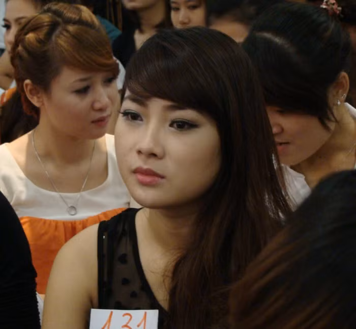 Năm nay, Imiss Thăng Long có nhiều điểm mới. Ngoài 5 vòng thi chính cuôc thi còn có nhiều phần thi trải nghiệm thực tế như: Kinh doanh, thiện nguyện, thời trang, chụp hình, qua đó thể hiện bản lĩnh, kiến thức cũng như sự tự tin của các thí sinh. Vẻ đẹp đài các của Miss Ngôi sao Bích Khanh Phát sốt vì cô giáo 9x xinh đẹp của trường chuyên Hà Nội - Amsterdam Gặp cô giáo 9x siêu kute trong ngày khai giảng trường Ams