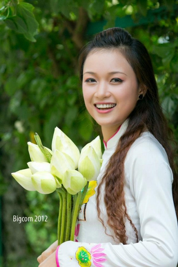 Trần Thị Hiên đạt giải Người đẹp duyên dáng Ninh Bình và top 20 cuộc thi duyên dáng ĐH Kinh doanh và công nghệ Hà Nội. 100 người đẹp Imiss Thăng Long nóng bỏng trên sàn Catwalk Những nữ sinh diện áo dài đẹp hơn cả Hoa hậu Mai Phương Thúy (P18) Á khôi ĐH Lao động Xã hội đẹp long lanh giữa đồng hoa cải Ngẩn ngơ vì hotgirl Đại học Ngoại thương