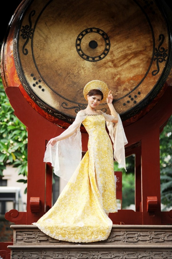 Nguyễn Thị Mai Phương đến từ HV CNTT Quốc Tế NIIT sở hữu nụ cười khiến nhiều người phải mê mẩn. Mai Phương từng đọat giải nhất cuộc thi Miss NIIT Thăng Long. 100 người đẹp Imiss Thăng Long nóng bỏng trên sàn Catwalk Những nữ sinh diện áo dài đẹp hơn cả Hoa hậu Mai Phương Thúy (P18) Á khôi ĐH Lao động Xã hội đẹp long lanh giữa đồng hoa cải Ngẩn ngơ vì hotgirl Đại học Ngoại thương