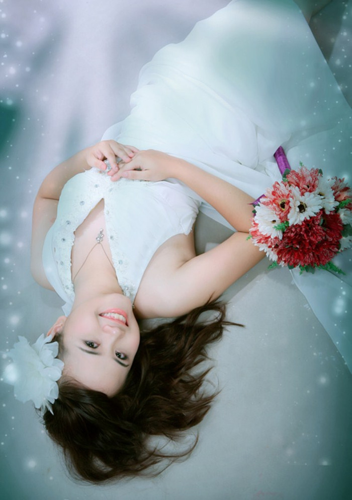 Cao Thị Huyền Trang một trong những cô gái xinh đẹp của Trường Đại học Hà Nội. 100 người đẹp Imiss Thăng Long nóng bỏng trên sàn Catwalk Những nữ sinh diện áo dài đẹp hơn cả Hoa hậu Mai Phương Thúy (P18) Á khôi ĐH Lao động Xã hội đẹp long lanh giữa đồng hoa cải Ngẩn ngơ vì hotgirl Đại học Ngoại thương