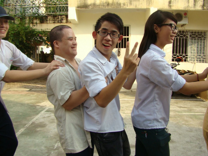 Những trò chơi thể lực nhẹ nhàng vừa giúp không khí vui vẻ Hot girl ĐH Kinh tế Quốc dân đẹp rạng ngời giữa "phố trung thu" Những gương mặt sáng giá nhất vòng 3 Imiss Thăng Long 2012 "Chết ngất" vì đôi mắt biết cười của Hotgirl Lee Nguyễn 100 người đẹp Imiss Thăng Long nóng bỏng trên sàn Catwalk