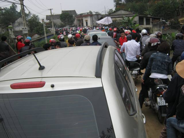 Năm nay giao thông ùn tắc hơn cả năm ngoái Năm nay giao thông ùn tắc hơn cả năm ngoái